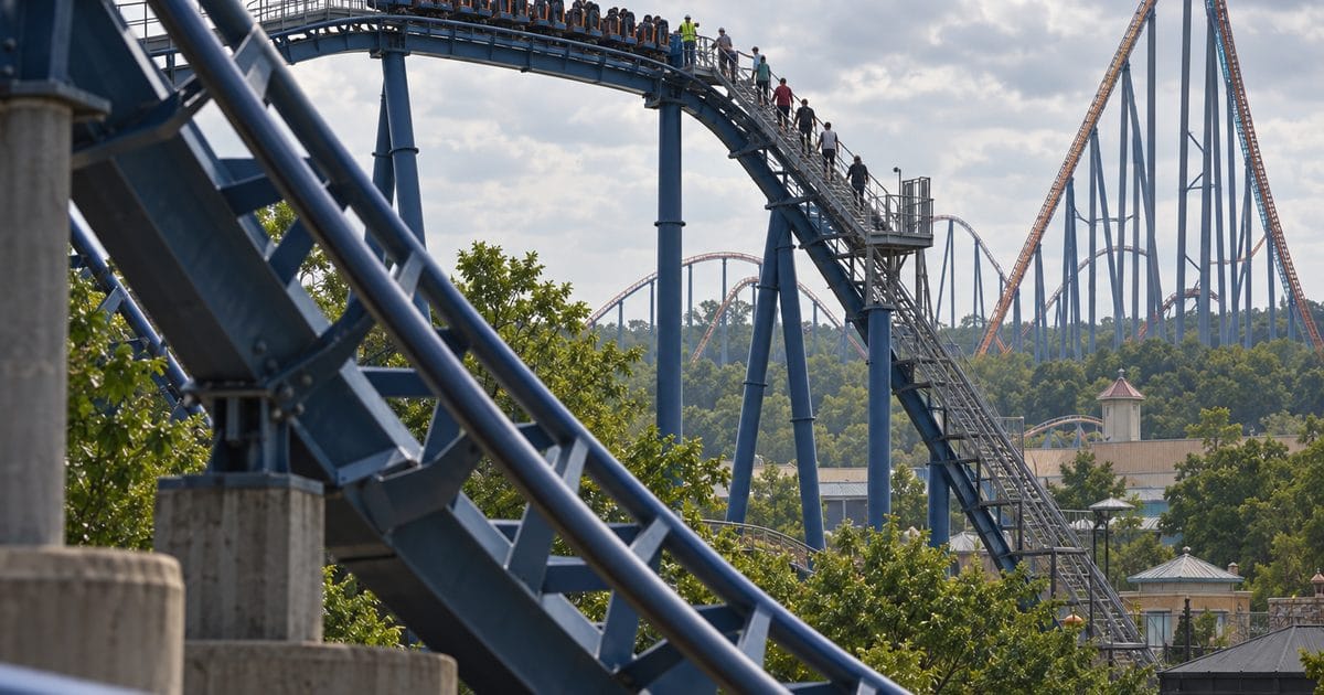Ảnh minh họa cho bài: Six Flags tạm đóng 9 tàu lượn ở 6 công viên sau vụ chết người tại Georgia